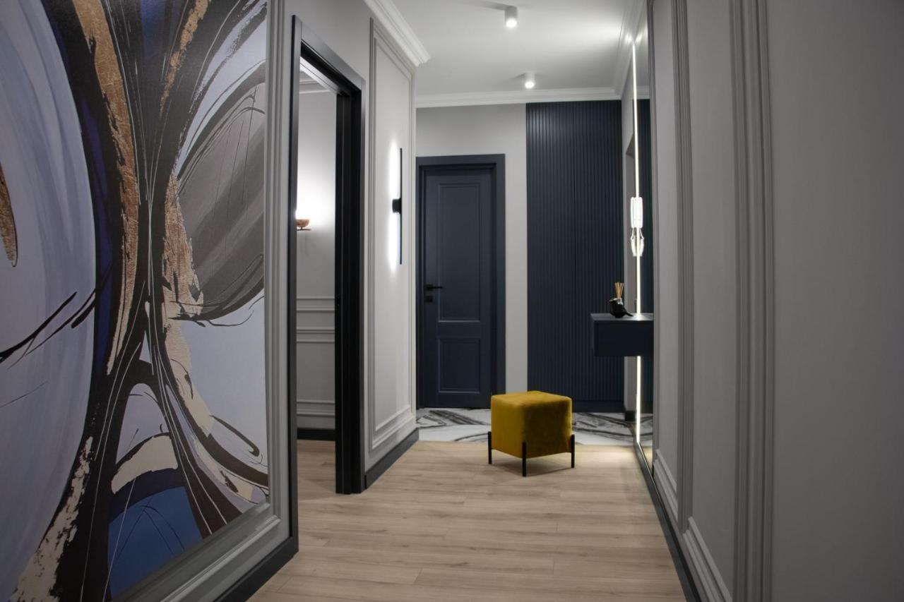 Royal 2 Apartments On Shevchenka 38 Str Lviv Eksteriør bilde